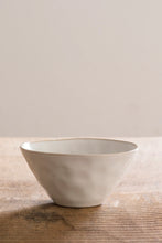 Carica l&#39;immagine nel visualizzatore di Gallery, Bowl Ø14 organic white DUTCH ROSE
